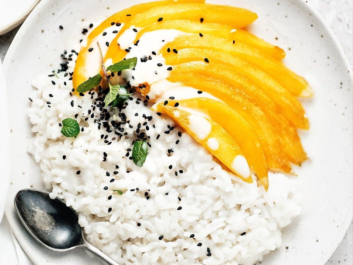 Mango Sticky Rice – Thai Coconut Rice with Mango