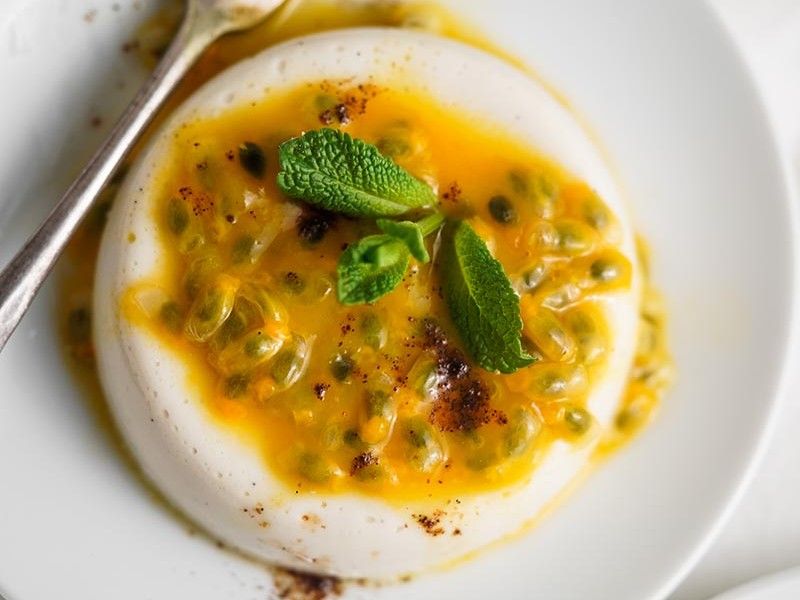 Vegan panna cotta