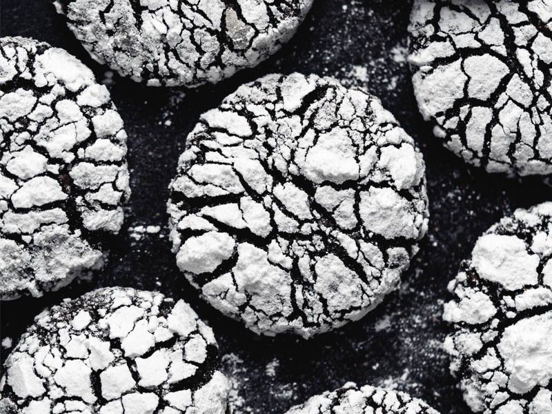 Vegan Chocolate Crinkle Cookies
